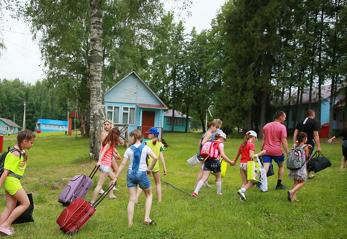 Роспотребнадзор выявил и закрыл 13 несанкционированных детских лагерей с начала лета