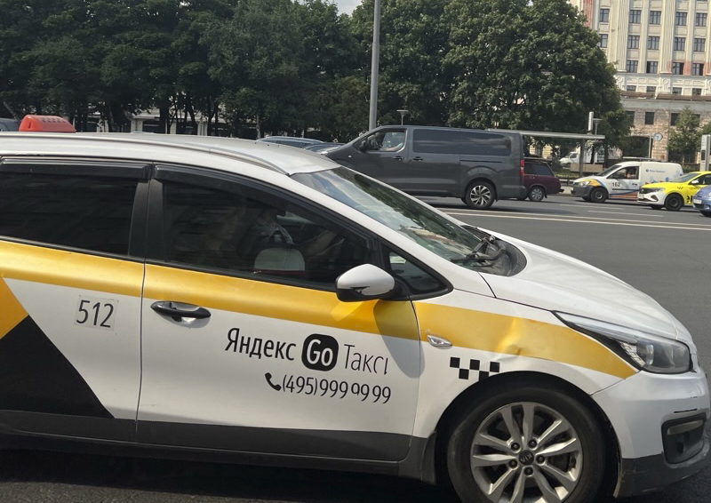 Как квоты на количество такси в крупных городах могут повлиять на качество и доступность услуг