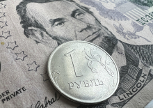 Финансовые аналитики рассказали, как выборы в США могут отразиться на курсе рубля