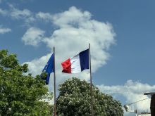 В Париже обсуждают возможный пересмотр особого статуса алжирцев во Франции