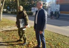 В Подмосковье мобилизованным помогли с амуницией после обращения машиниста сцены Губернского театра