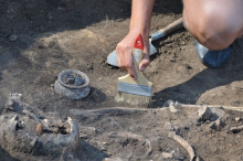 Польские археологи решились исследовать древнейшую гробницу