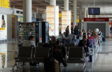 В аэропорту «Шереметьево» перестанут объявлять фамилии опаздывающих на рейс пассажиров