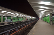 На станции метро «Выхино» приезжий пытался перейти на противоположную платформу по путям