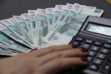 ВЦИОМ: три четверти россиян получают официальную заработанную плату