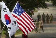 США приостановили совместные военные учения с Южной Кореей