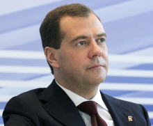 Медведев заявил о необходимости замедлить рост цен в стране