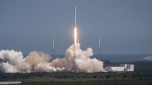 Ракета Falcon 9 с грузом для МКС успешно стартовала с мыса Канаверал