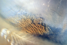 Ученые нашли объяснение таинственному облаку на Марсе