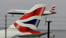 Лондон эвакуирует британских туристов из Египта без багажа
