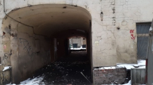 В центре Москвы освободили незаконно застроенную арку 