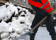 Недовольные плохой уборкой снега петербуржцы высмеивают Беглова в соцсетях