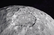 Dawn сделал снимки загадочных кратеров на Церере