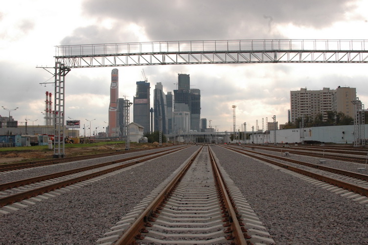 В ремонте железных дорог в России стали использовать спутниковые и цифровые технологий