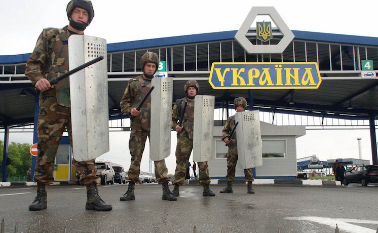 ФСБ: участились случаи неправомерных действий украинских пограничников в отношении несовершеннолетних крымчан