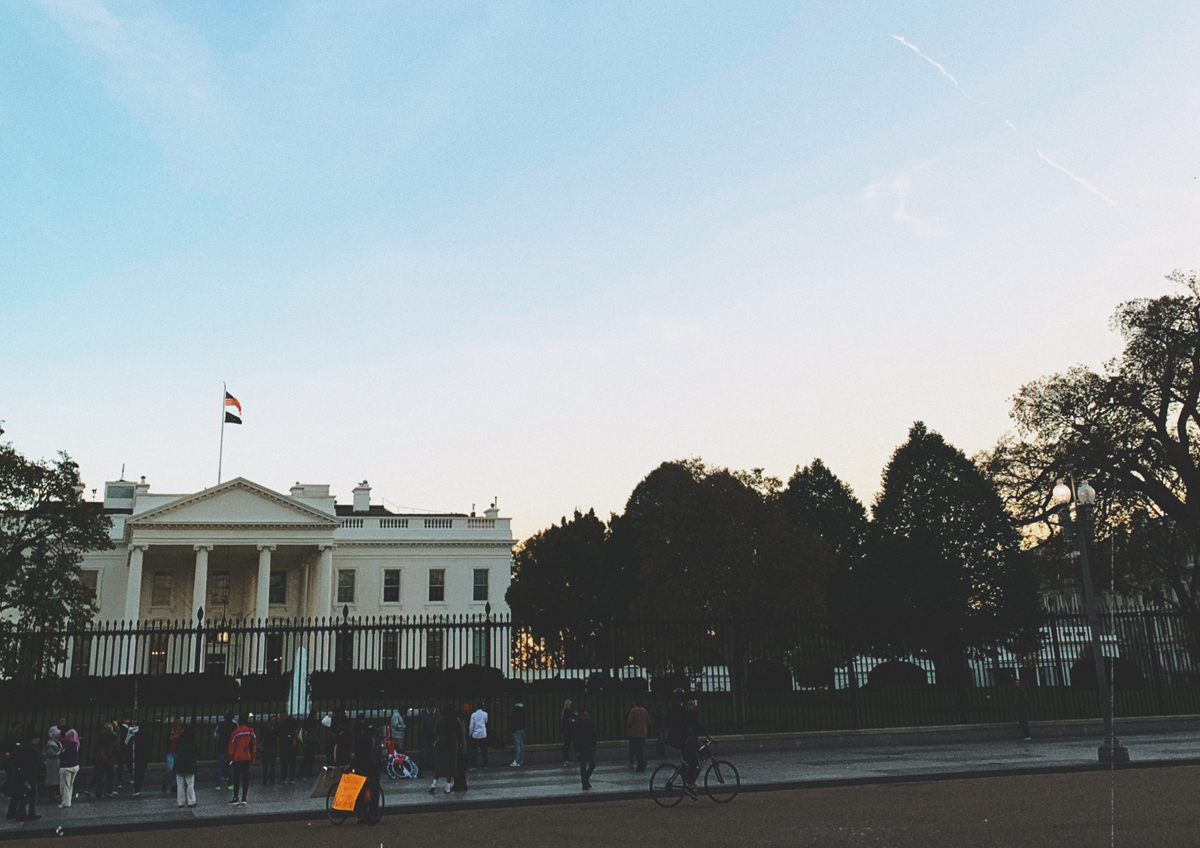 Сверхпопулярность Трампа привела партию к проблеме «передачи престола»