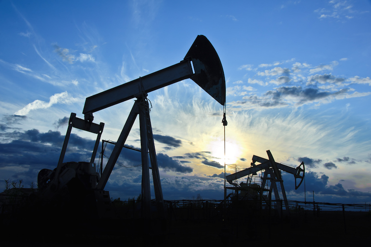 Нефть Brent упала ниже $28 за баррель после снятия санкций с Ирана