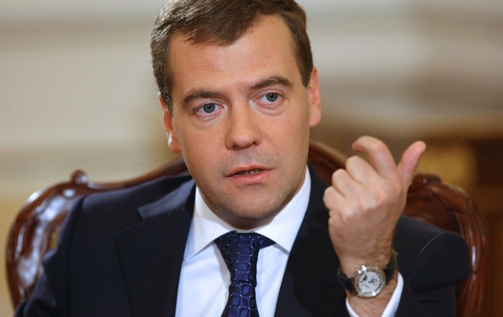 Медведев предложил ужесточить миграционное законодательство