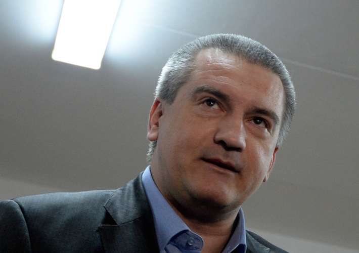 Сергей Аксенов запретил любое оформление документации, выданной на территории Украины