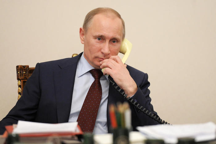 Путин и Порошенко поговорили по телефону?