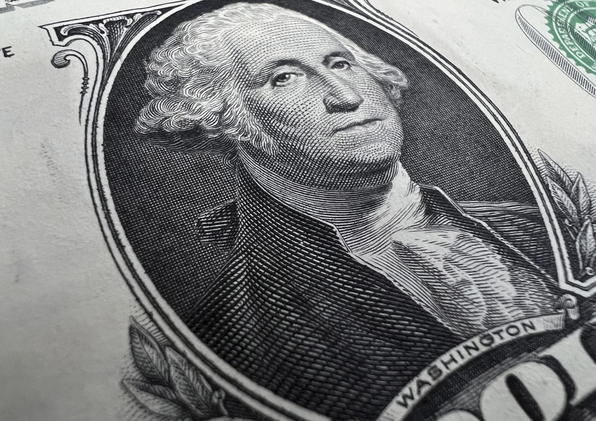 Курс доллара в 2026 году ожидается в коридоре от 83,4 до 98,4 рублей