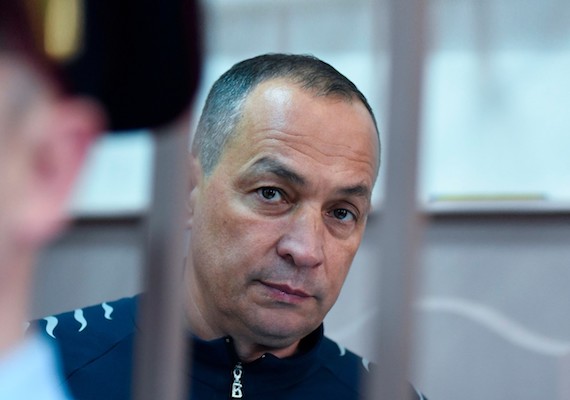 На главу Серпуховского района Подмосковья Александра Шестуна завели новое уголовное дело