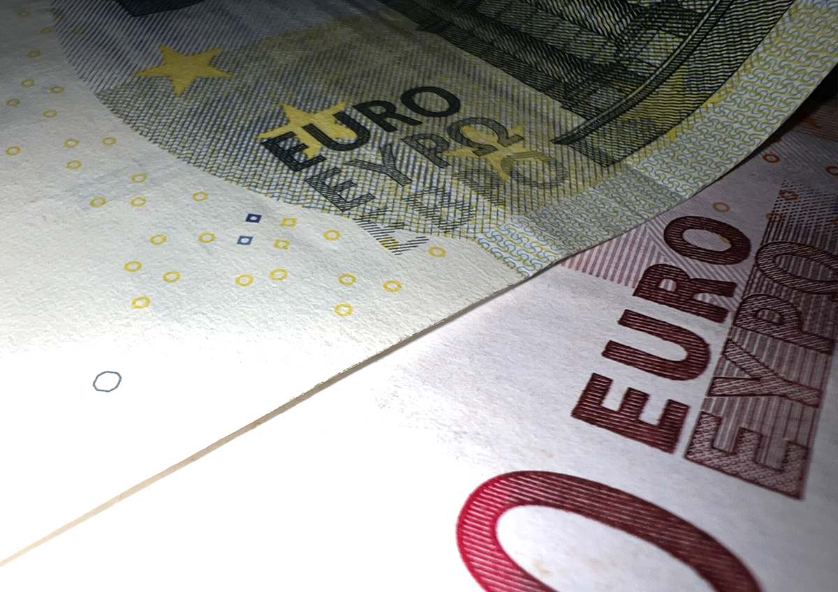 Куда катится евро в мировых расчетах