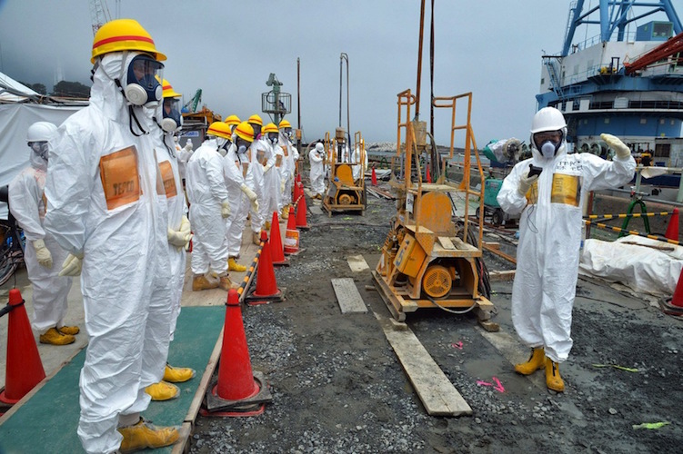 В Японии радиоактивные отходы предлагают захоронить под дном моря