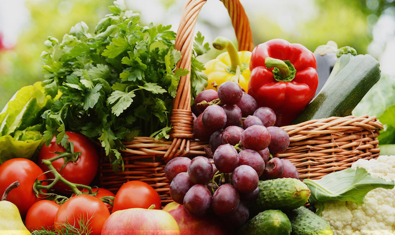 ВЦИОМ: 77% россиян ощутили рост цен на овощи и фрукты