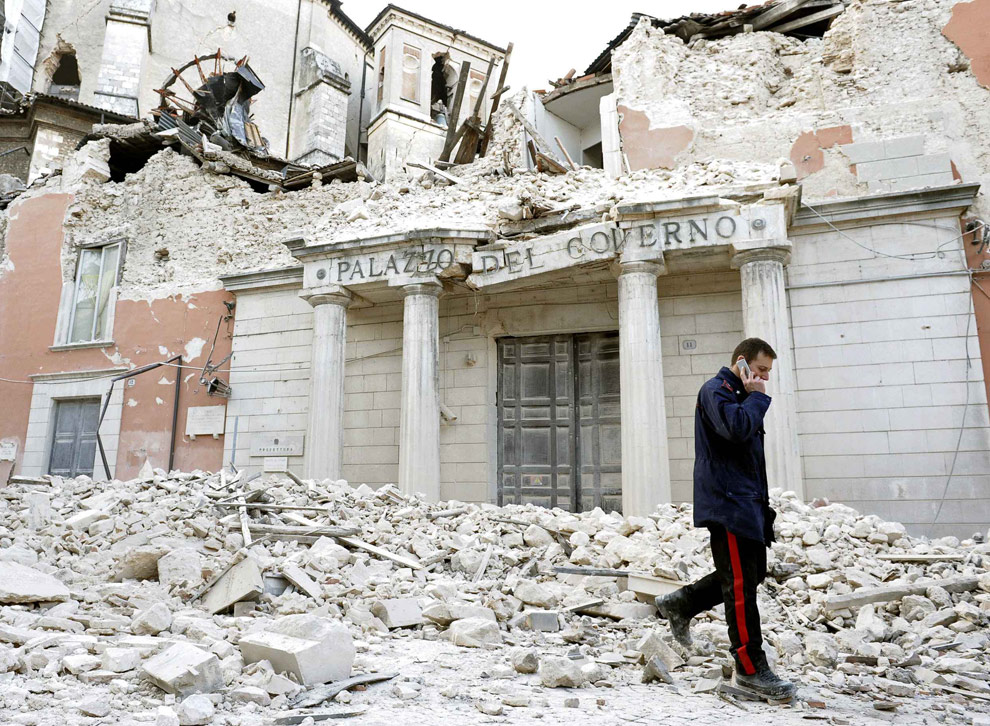 В Италии после землетрясения спасли около 200 животных