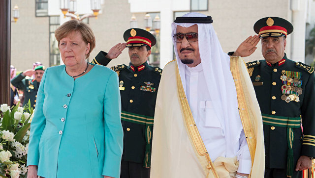 Ангела Меркель отказалась соблюдать дресс-код в Саудовской Аравии