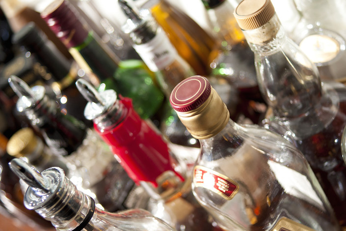 Три московские компании лишились лицензий на продажу алкоголя
