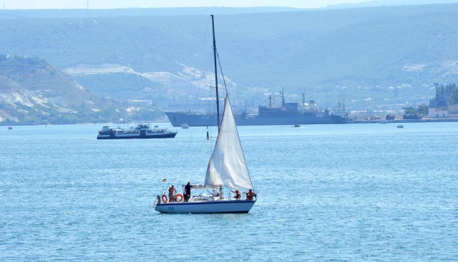 Иностранные яхты могут освободить от сборов по просьбе Федерации парусного спорта Крыма